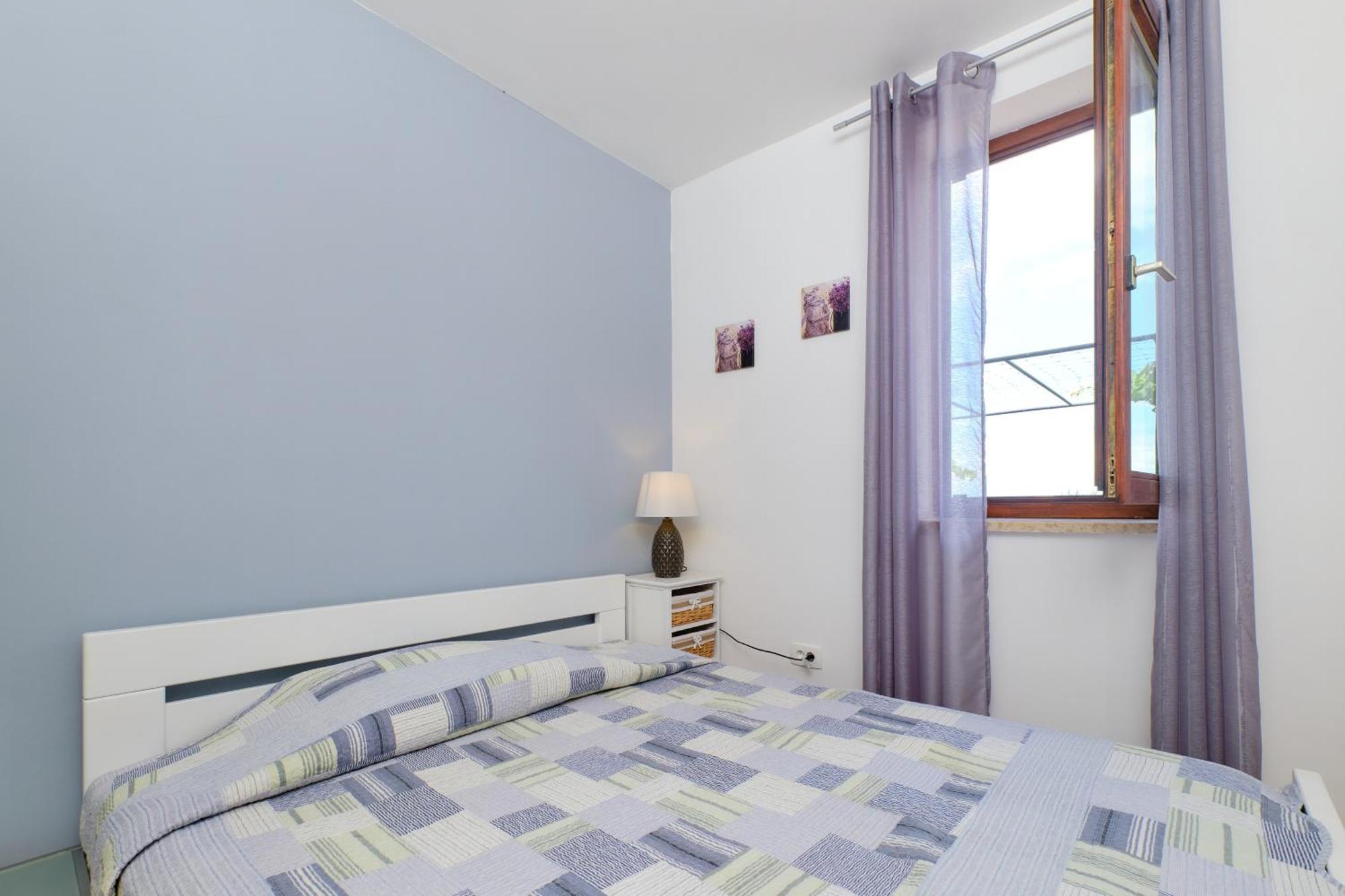 Apartments With A Parking Space Mali Losinj Room photo